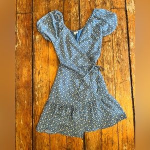 Super cute tie together dress